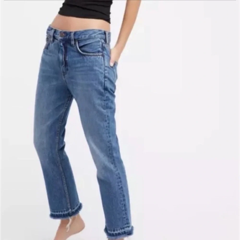 Free People ‘Boyfriend Fit’ Crop Raw Hem Jean